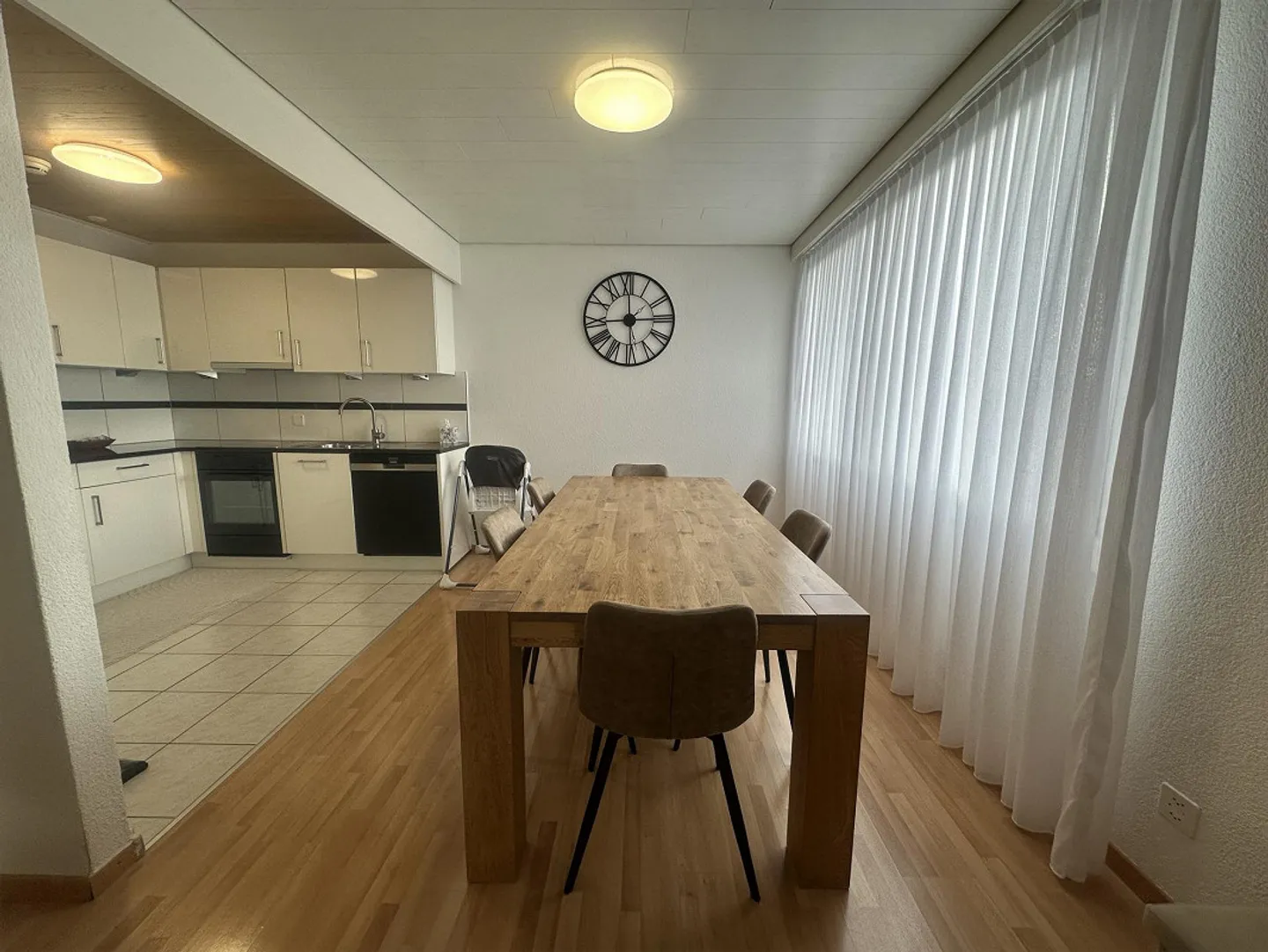 Appartamento soleggiato di 4,5 stanze a Trimbach - Foto 2 di 8