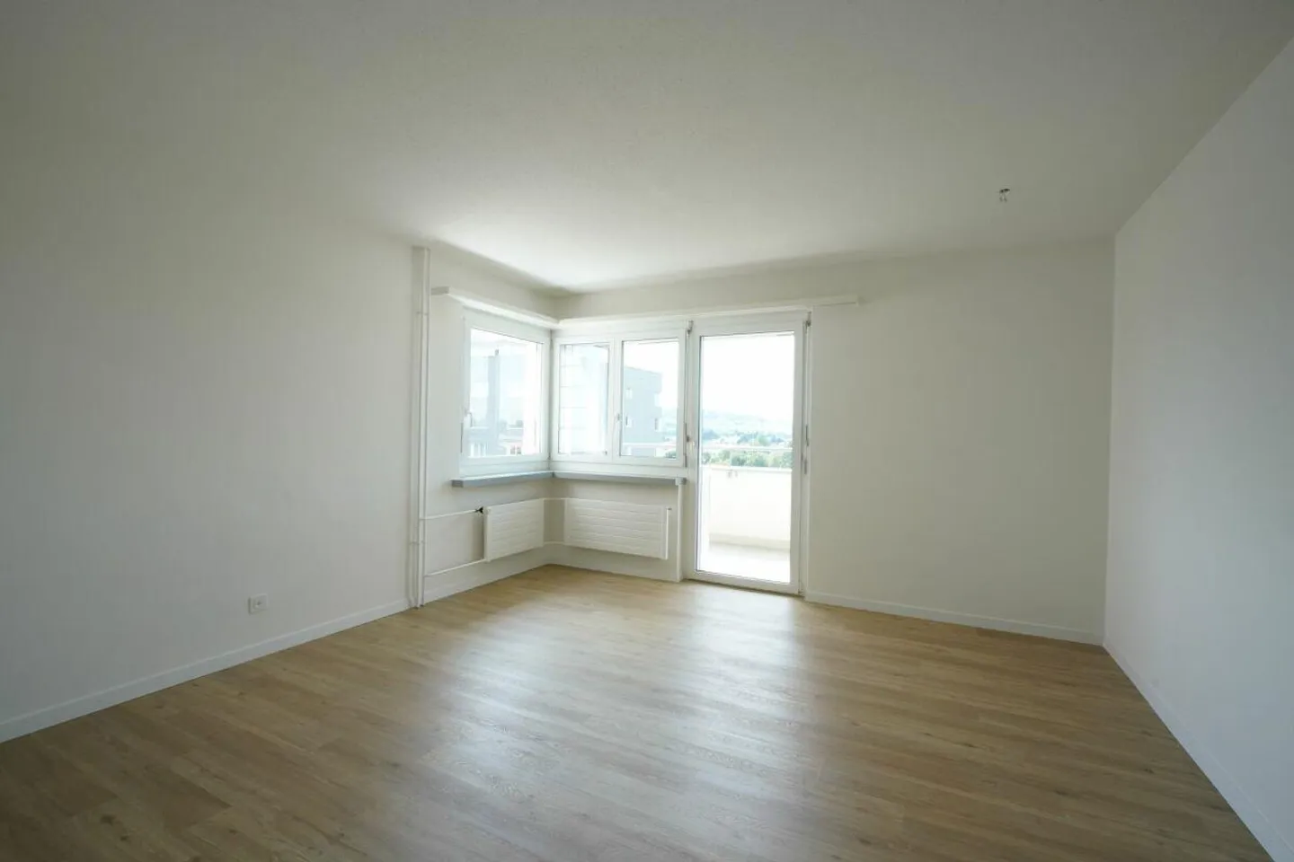 Gemütliche 2-Zimmerwohnung mit Aussicht - Foto 2 von 12