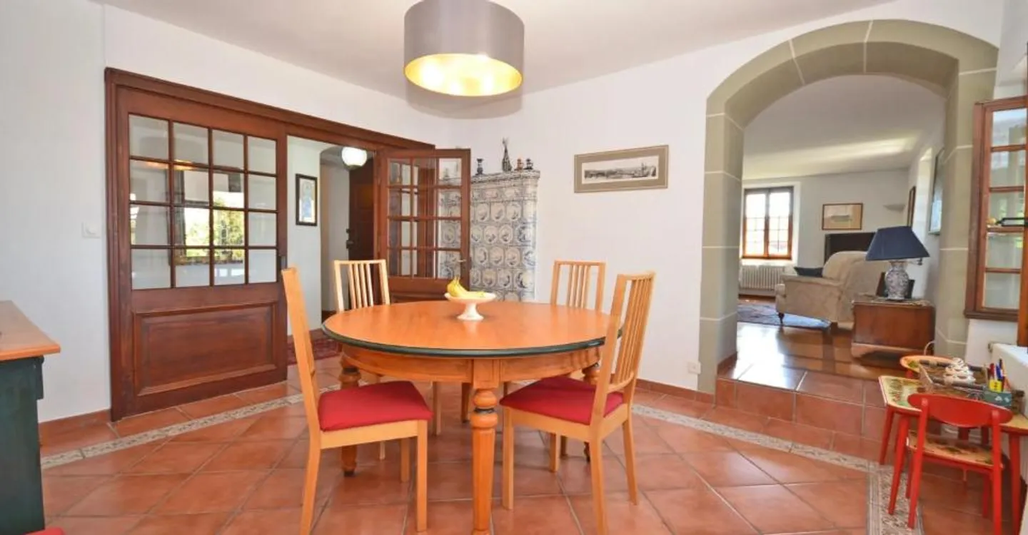 Charming 17th Century Home - Photo 7 of 12