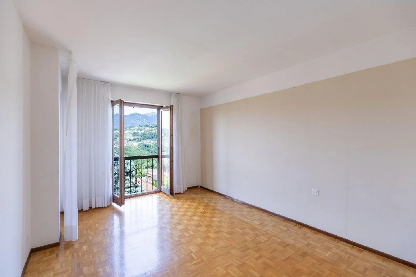 Maison unifamiliale de 6,5 pièces - Photo 12 sur 13