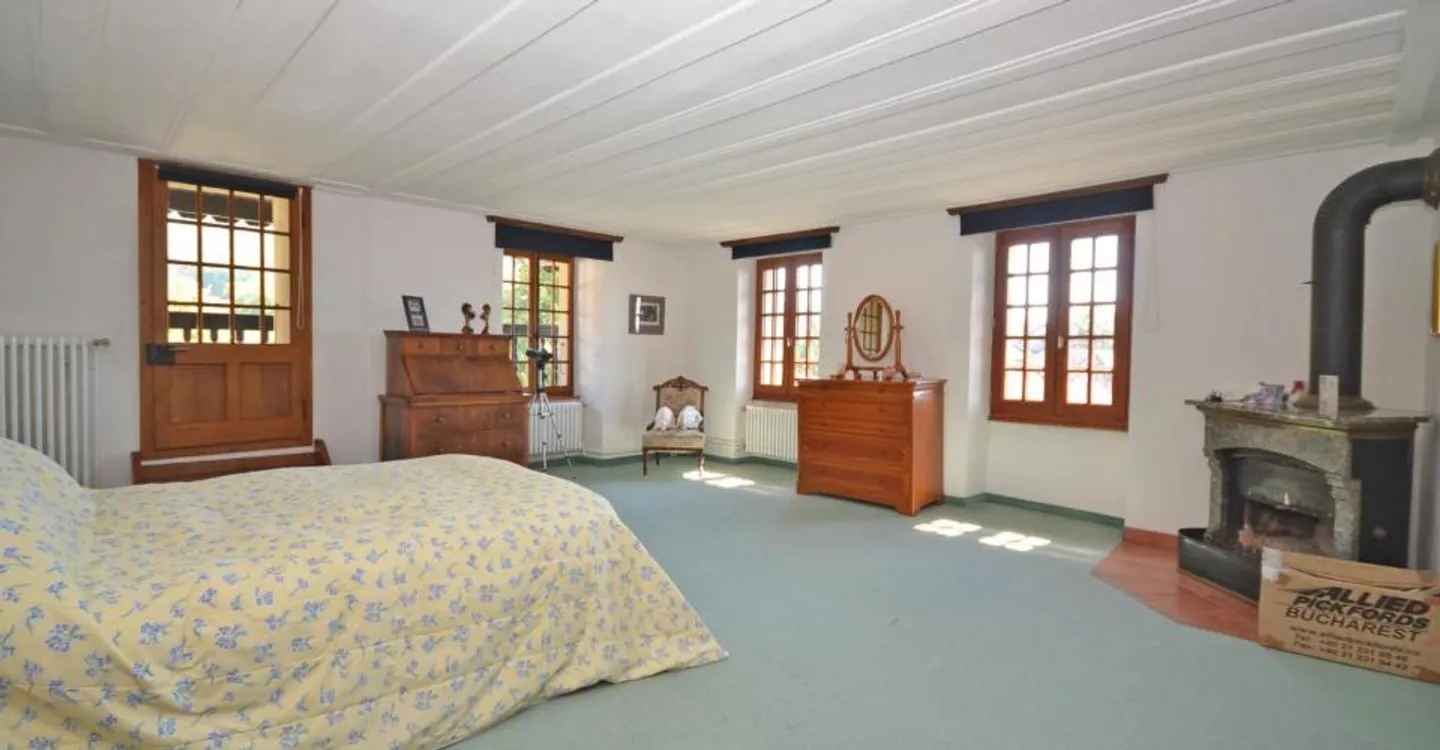 Charming 17th Century Home - Photo 11 of 12