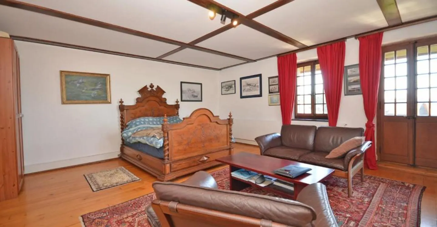 Charming 17th Century Home - Photo 12 of 12