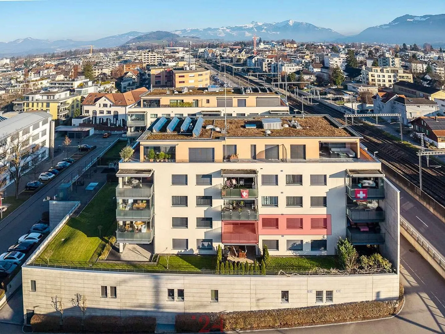 Appartamento moderno 3.5 locali con balcone vetrato - Foto 1 di 12