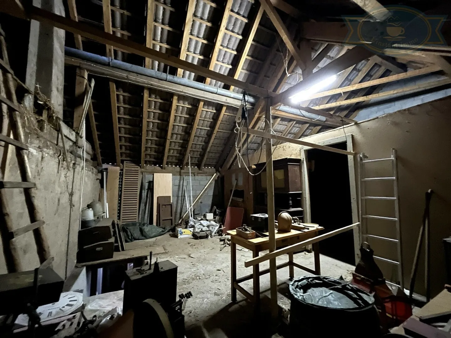 Maison à Rénover Charmante - Photo 9 sur 12