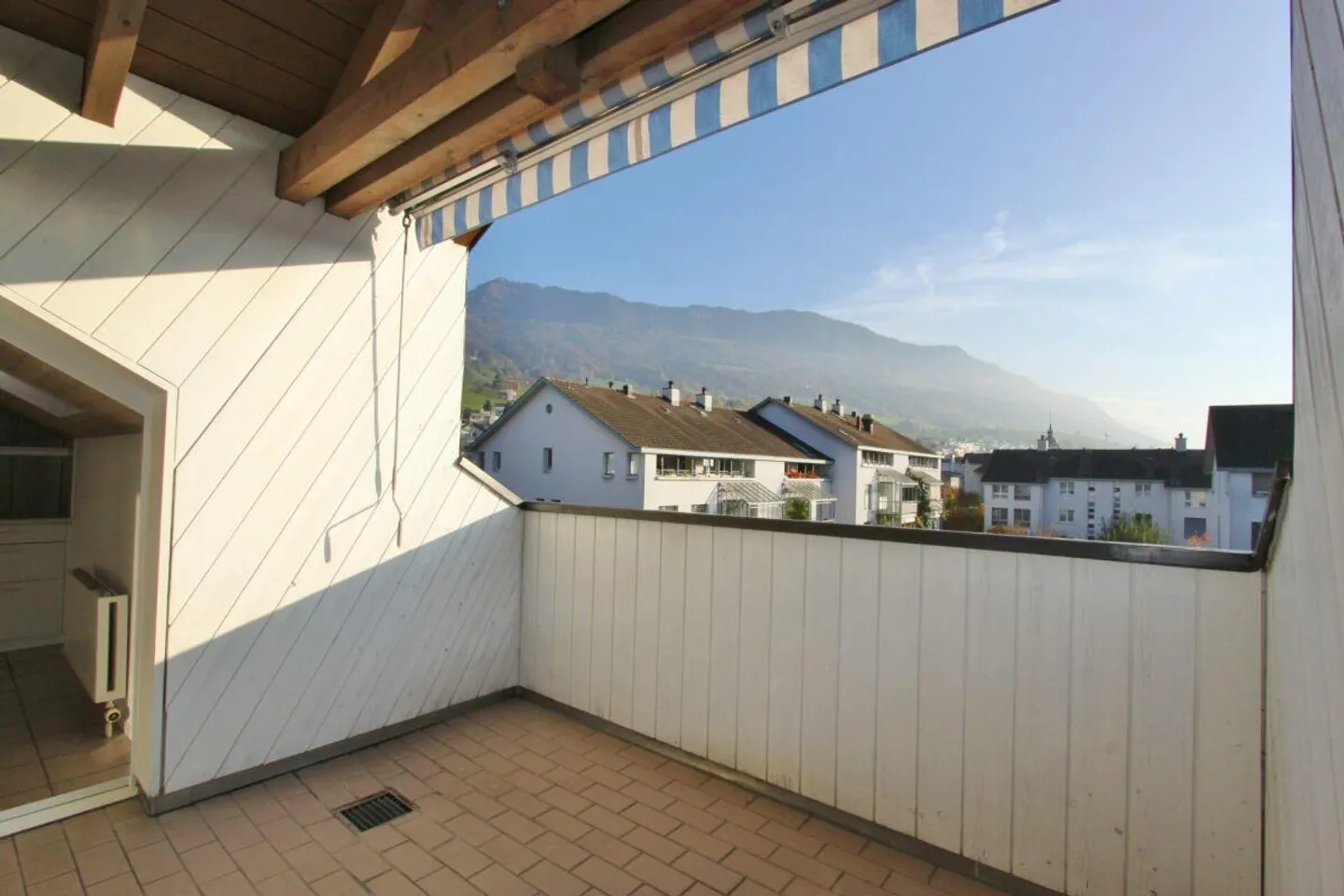 Charmante Wohnung mit Balkon - Foto 5 von 6