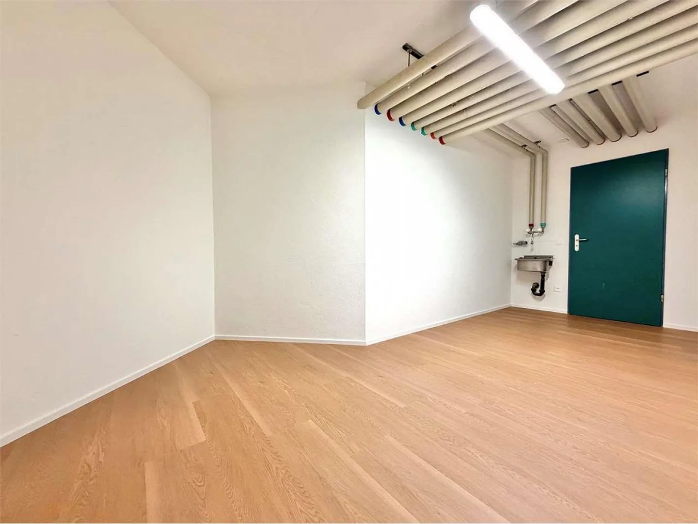 À vendre grands locaux de stockage privés à Breganzona - Photo 3 sur 3