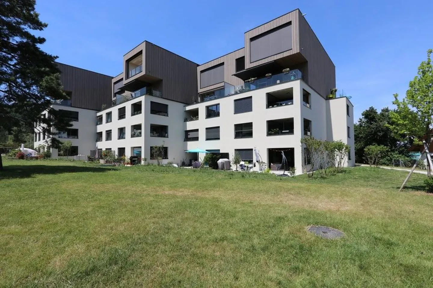 Modern and beautiful apartment in Wabern! - Photo 1 of 9