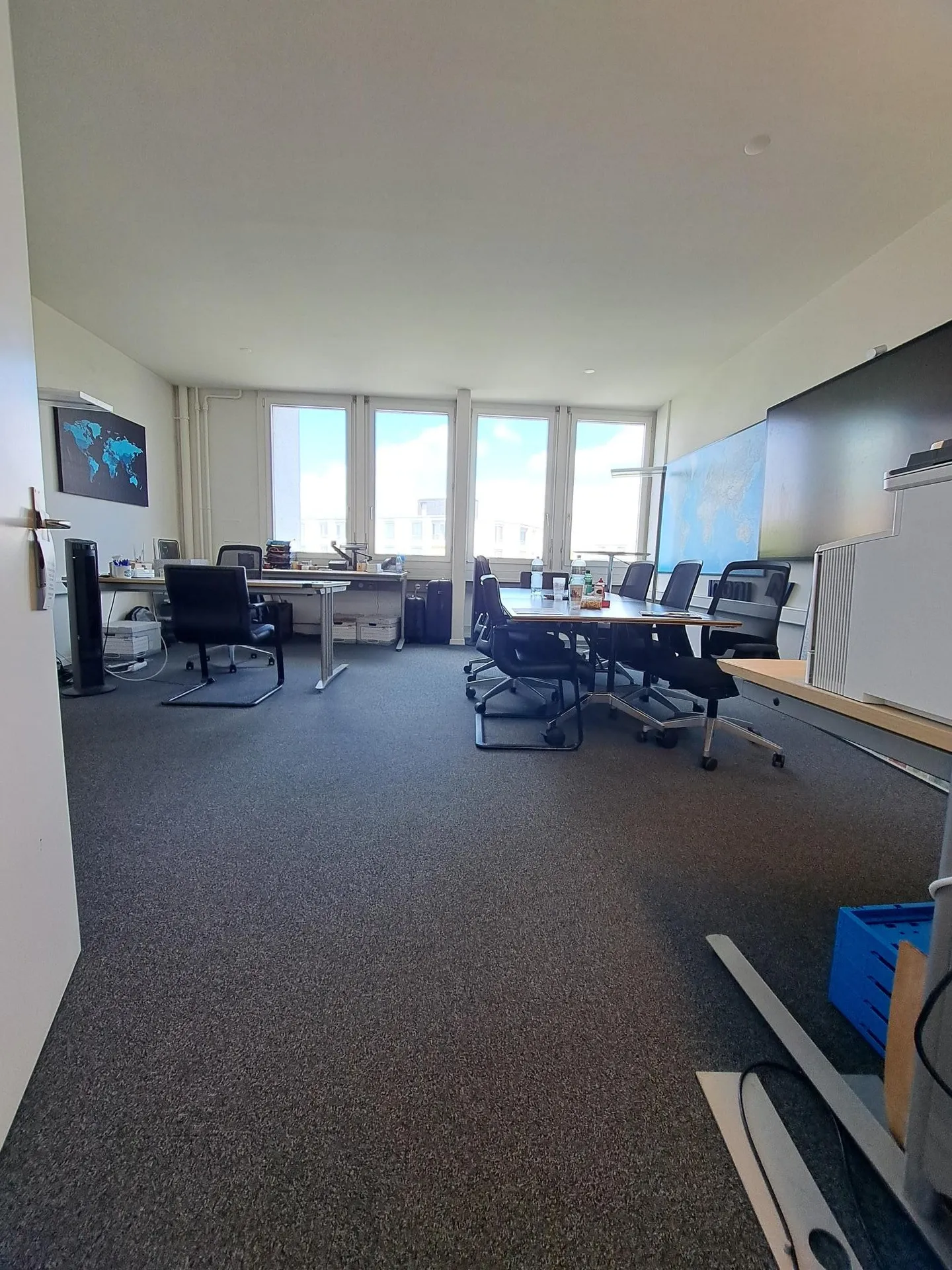 Modern Office Spaces in the Commercial Complex Dietlikon - Photo 7 of 9