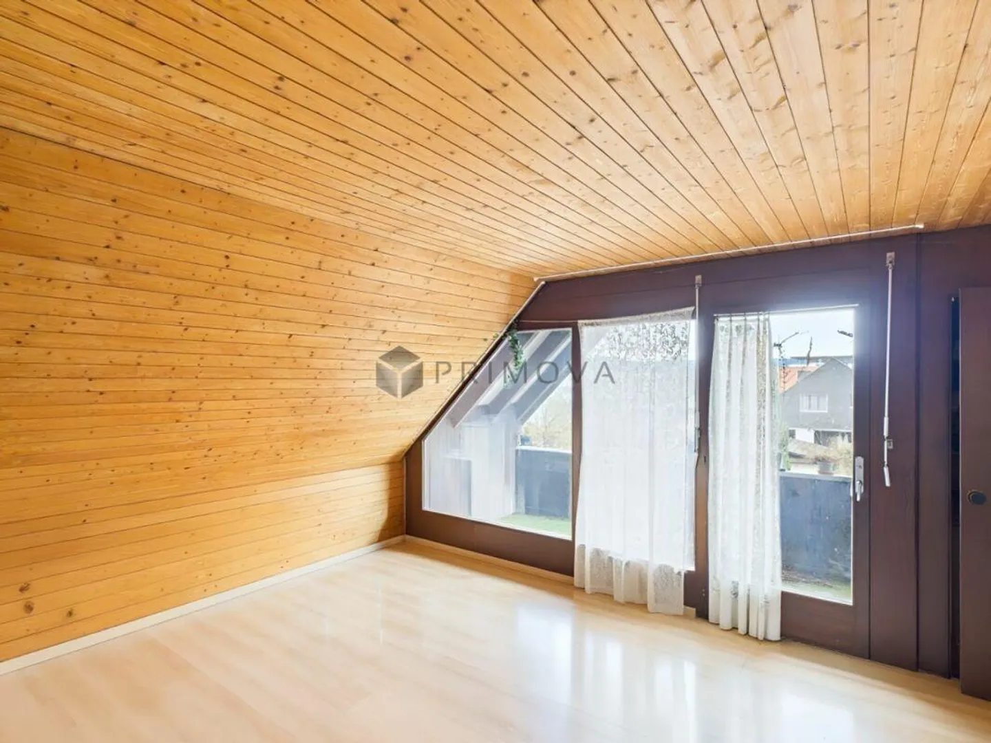 Proprietà affascinante con grande potenziale su un terreno di 860m² - Foto 4 di 11