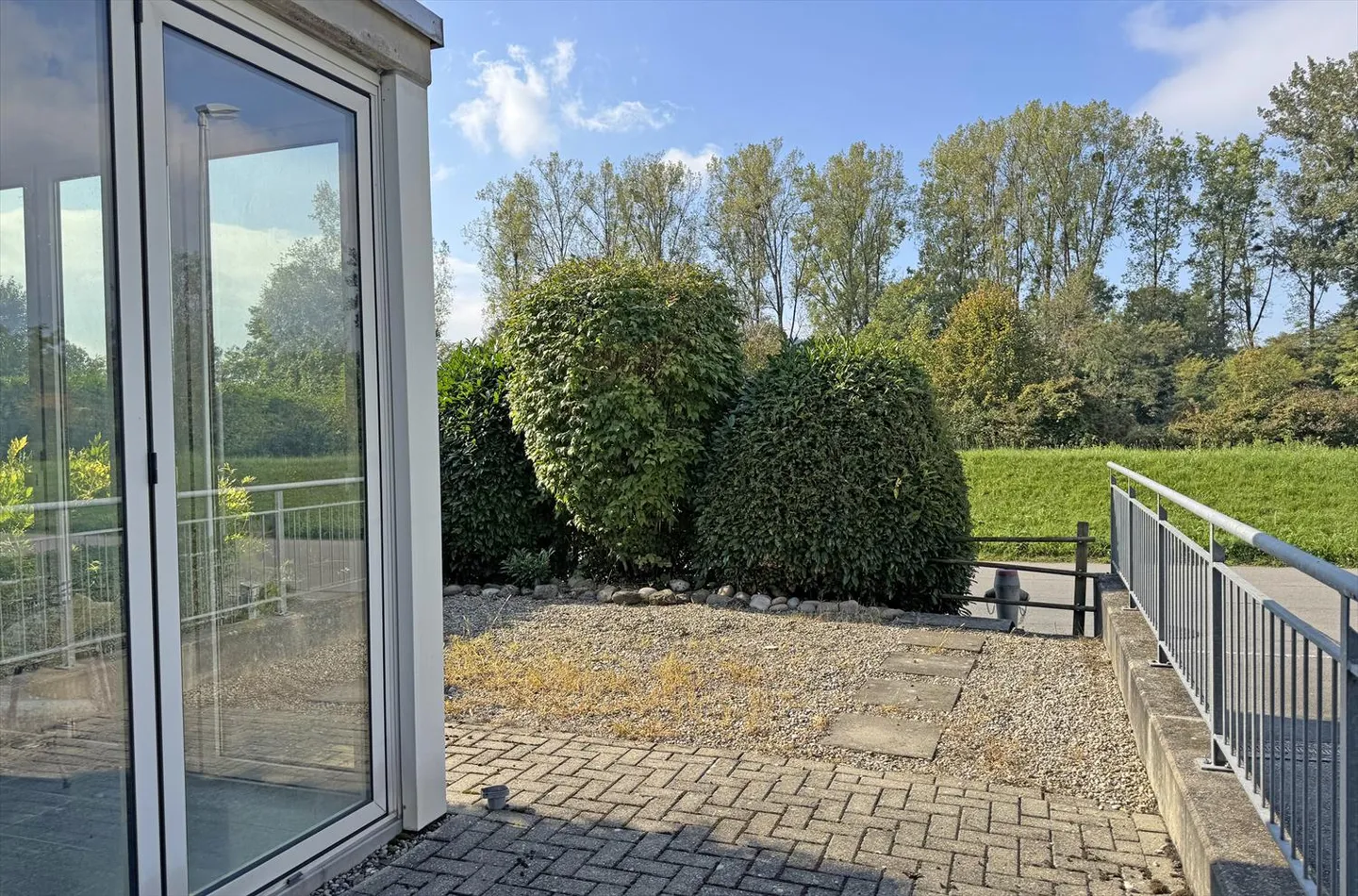 Haus 4,5 Zimmer - Foto 3 von 8