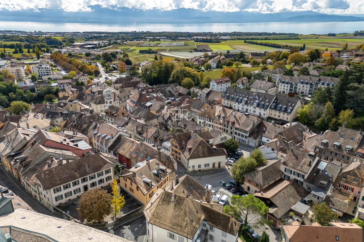 Magnifique Maison de Charme - Vieille Ville Aubonne - Photo 1 sur 4
