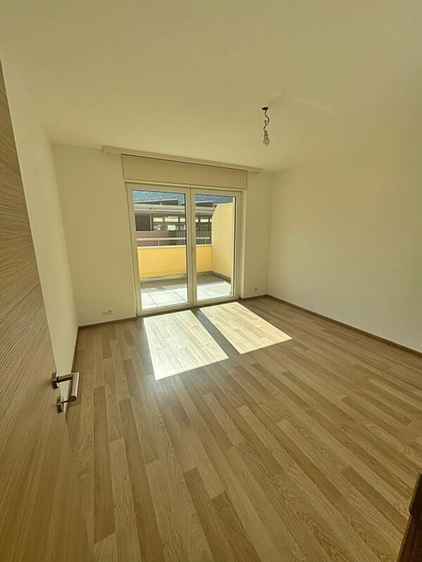 Außergewöhnliches 5,5-Zimmer-Attikapartment mit 258 m2 Terrasse - Foto 13 di 20