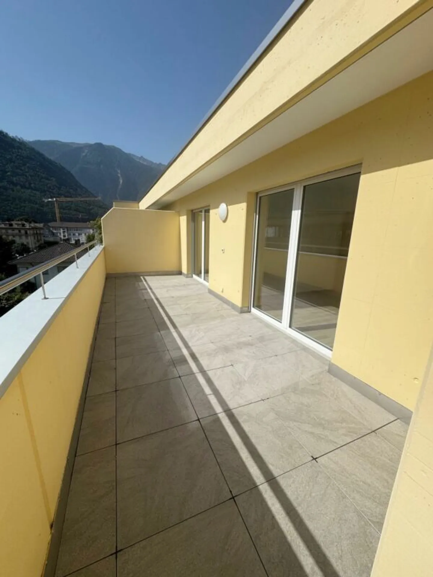 Außergewöhnliches 5,5-Zimmer-Attikapartment mit 258 m2 Terrasse - Foto 14 di 20