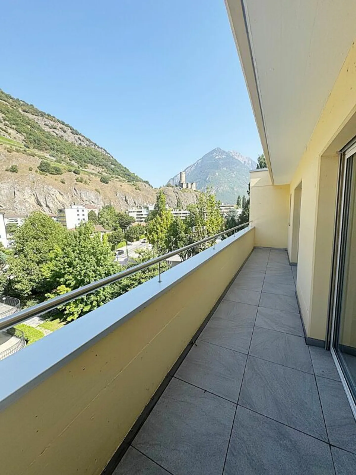 Außergewöhnliches 5,5-Zimmer-Attikapartment mit 258 m2 Terrasse - Foto 18 di 20
