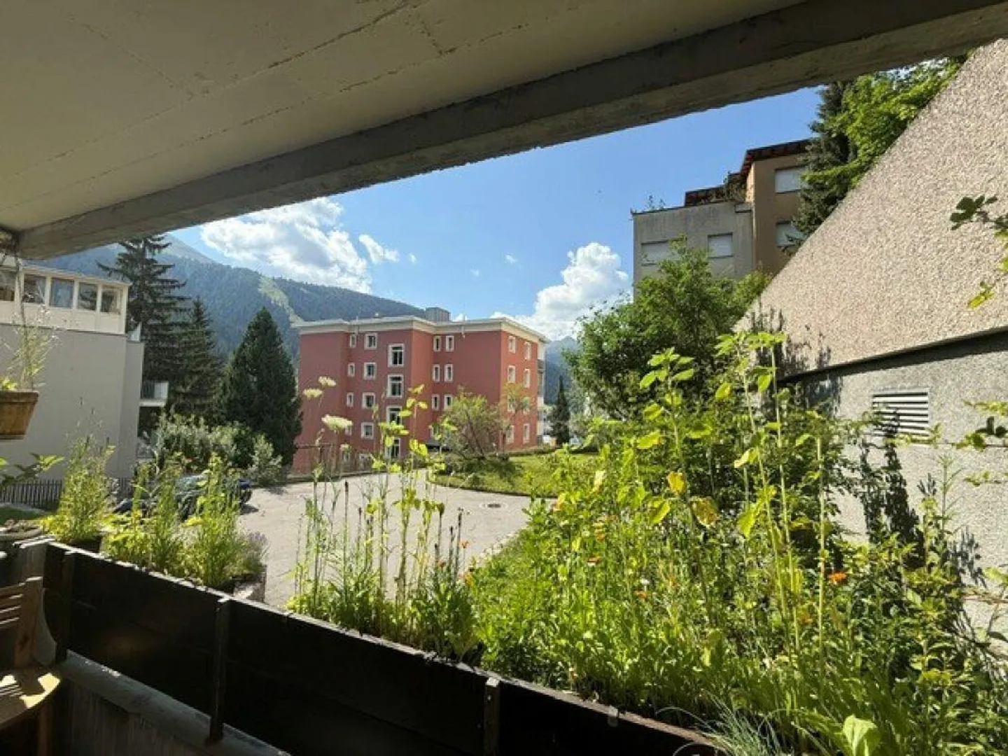 Ampio appartamento 4 1/2 per famiglia di Davos - Opzionale con ufficio - Foto 3 di 10