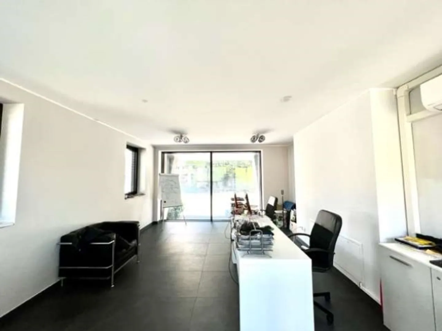 Elegant Commercial Office Spaces in Lugano, Massagno - Photo 6 of 20
