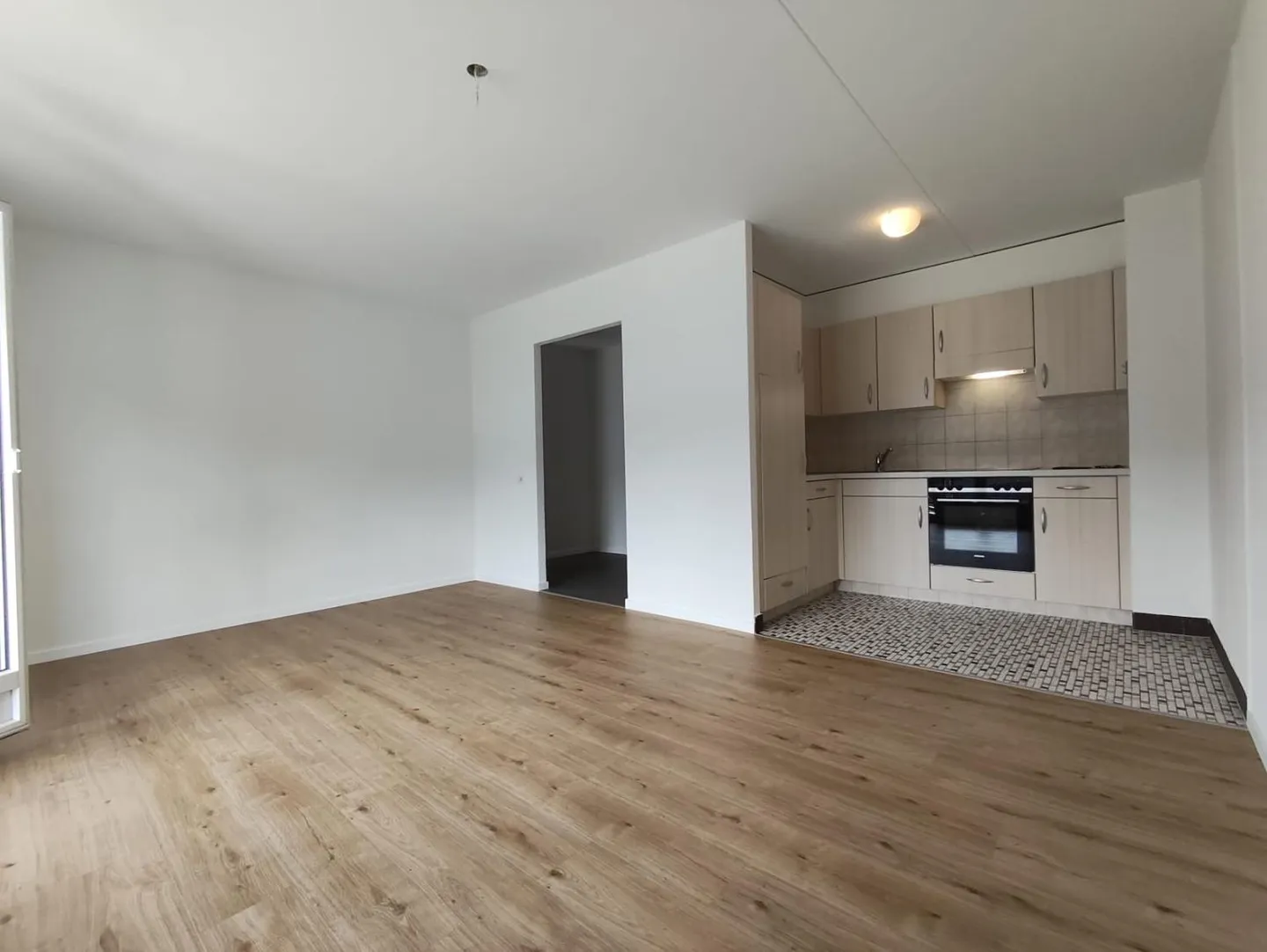 2-room apartment - Photo 2 of 7
