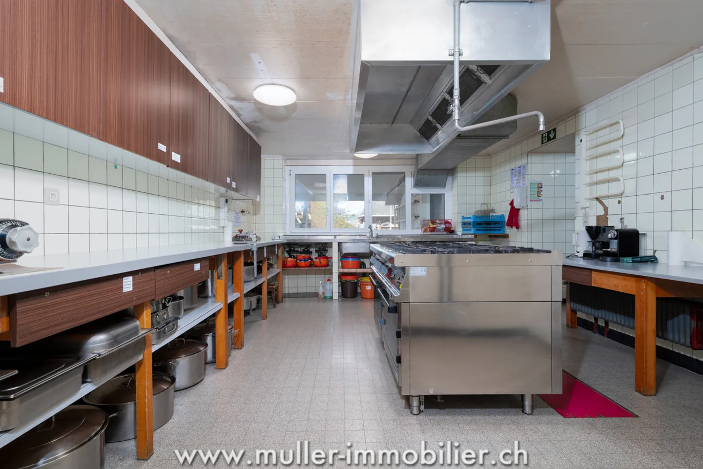 Spacious Chalet for Groups - Photo 7 of 13