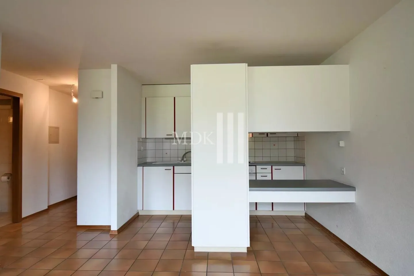 Zu vermieten in Monthey ein Studio im Erdgeschoss. - Foto 5 von 8