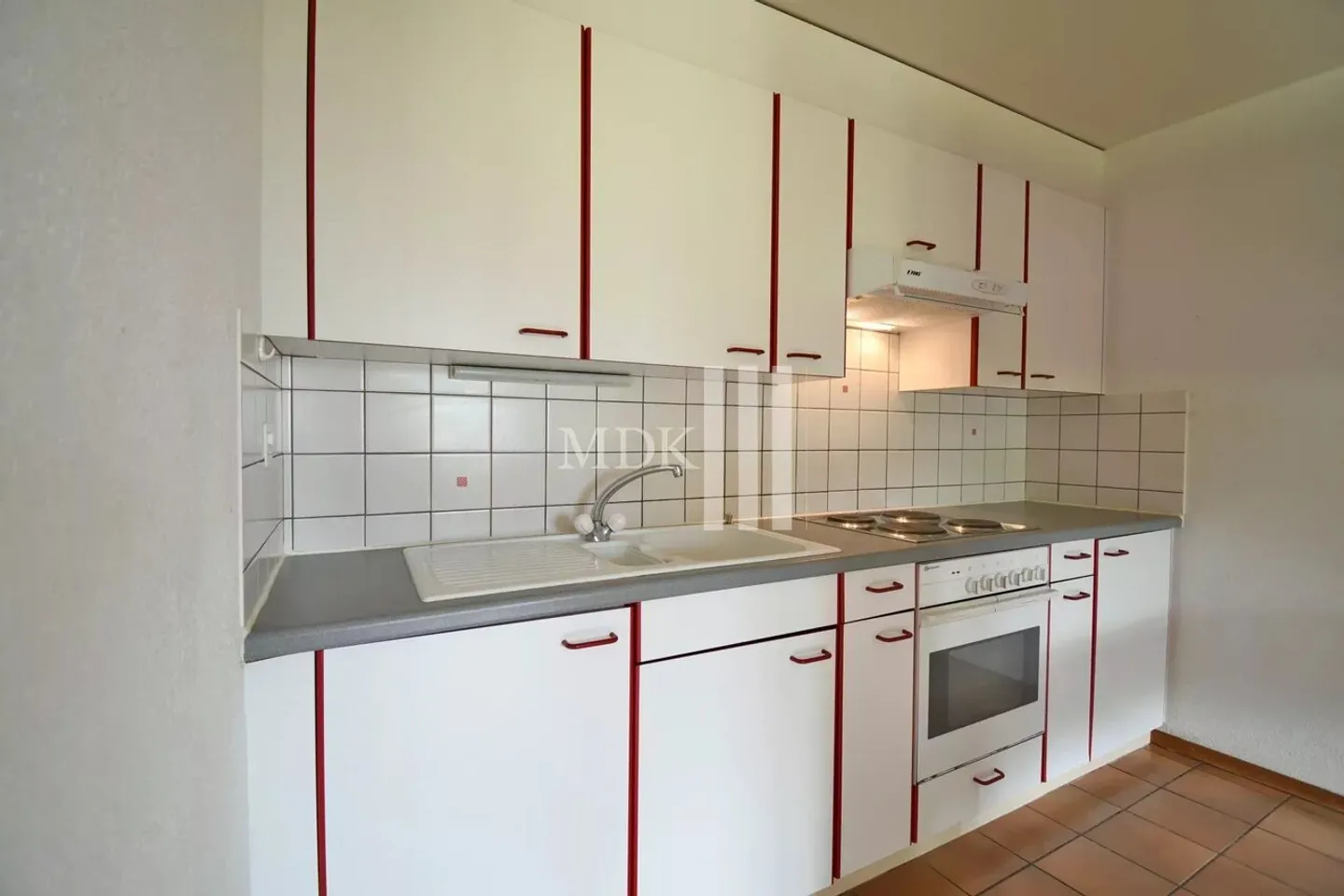 Zu vermieten in Monthey ein Studio im Erdgeschoss. - Foto 6 von 8