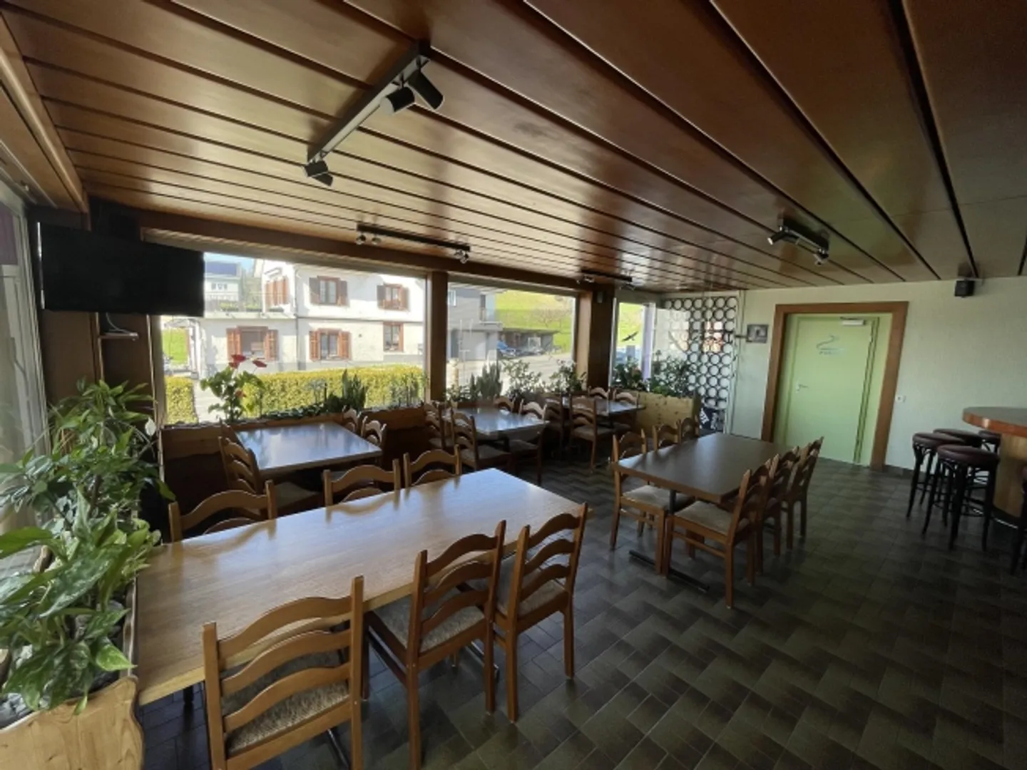 Ristorante unico con giardino d'inverno - Foto 3 di 6