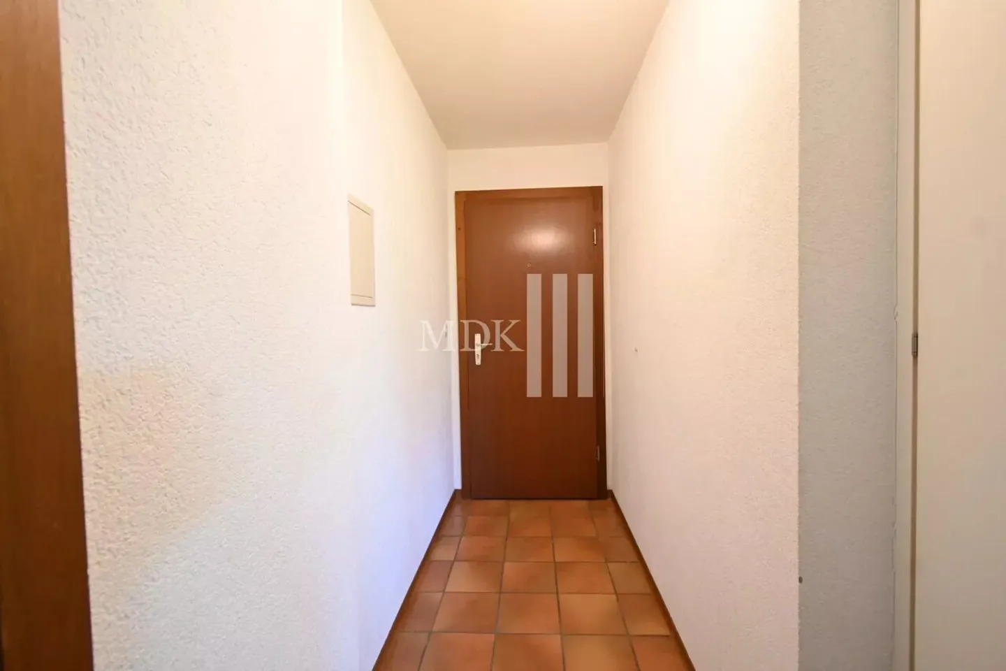 Zu vermieten in Monthey ein Studio im Erdgeschoss. - Foto 4 von 8