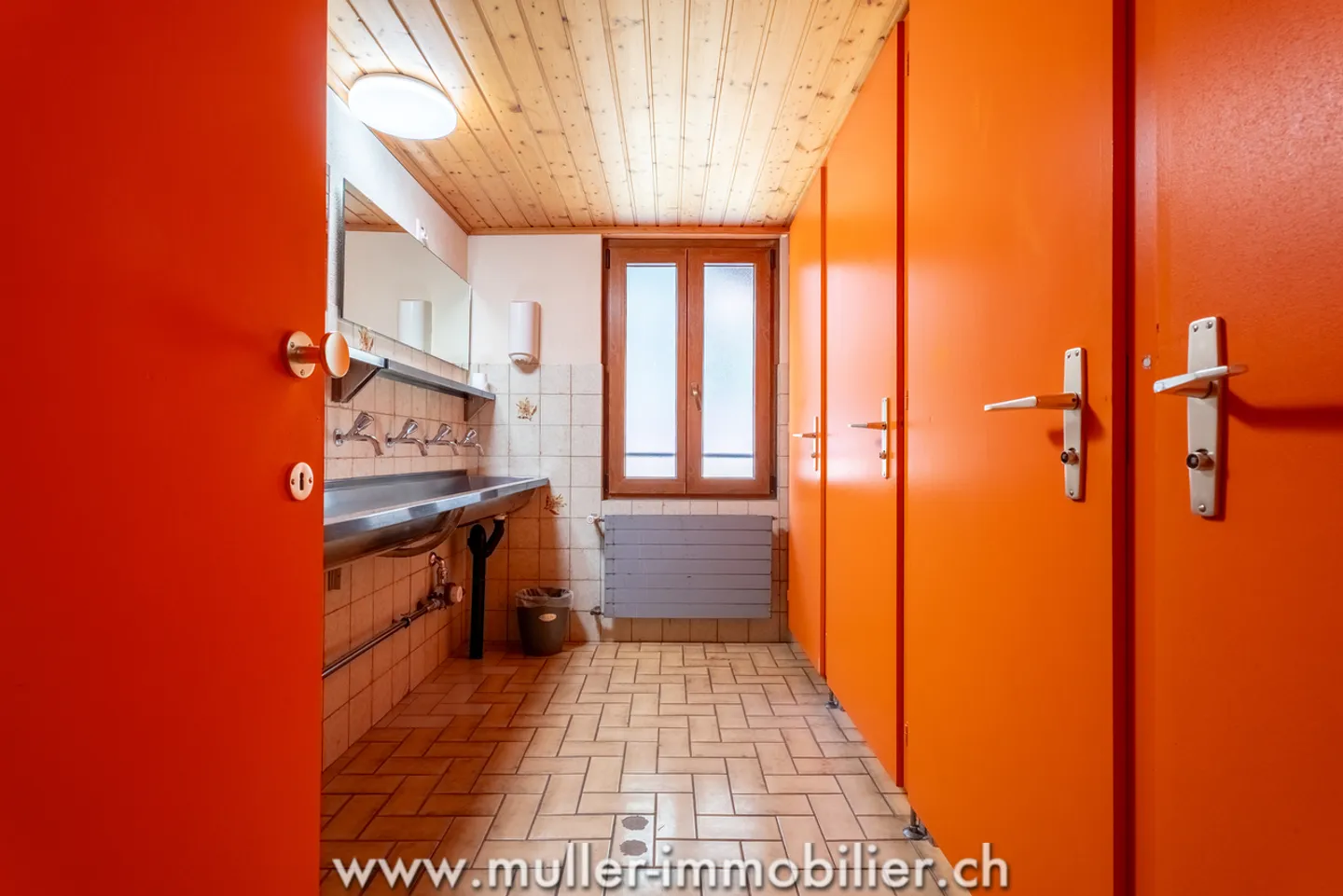 Spacious Chalet for Groups - Photo 11 of 13