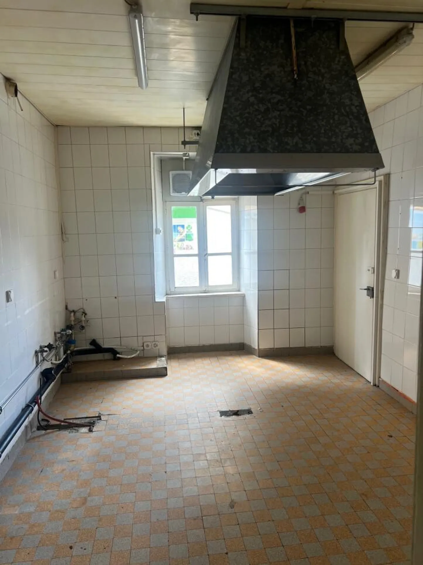 Ristorante con grande potenziale / Conversione in spazio abitativo - Foto 6 di 7