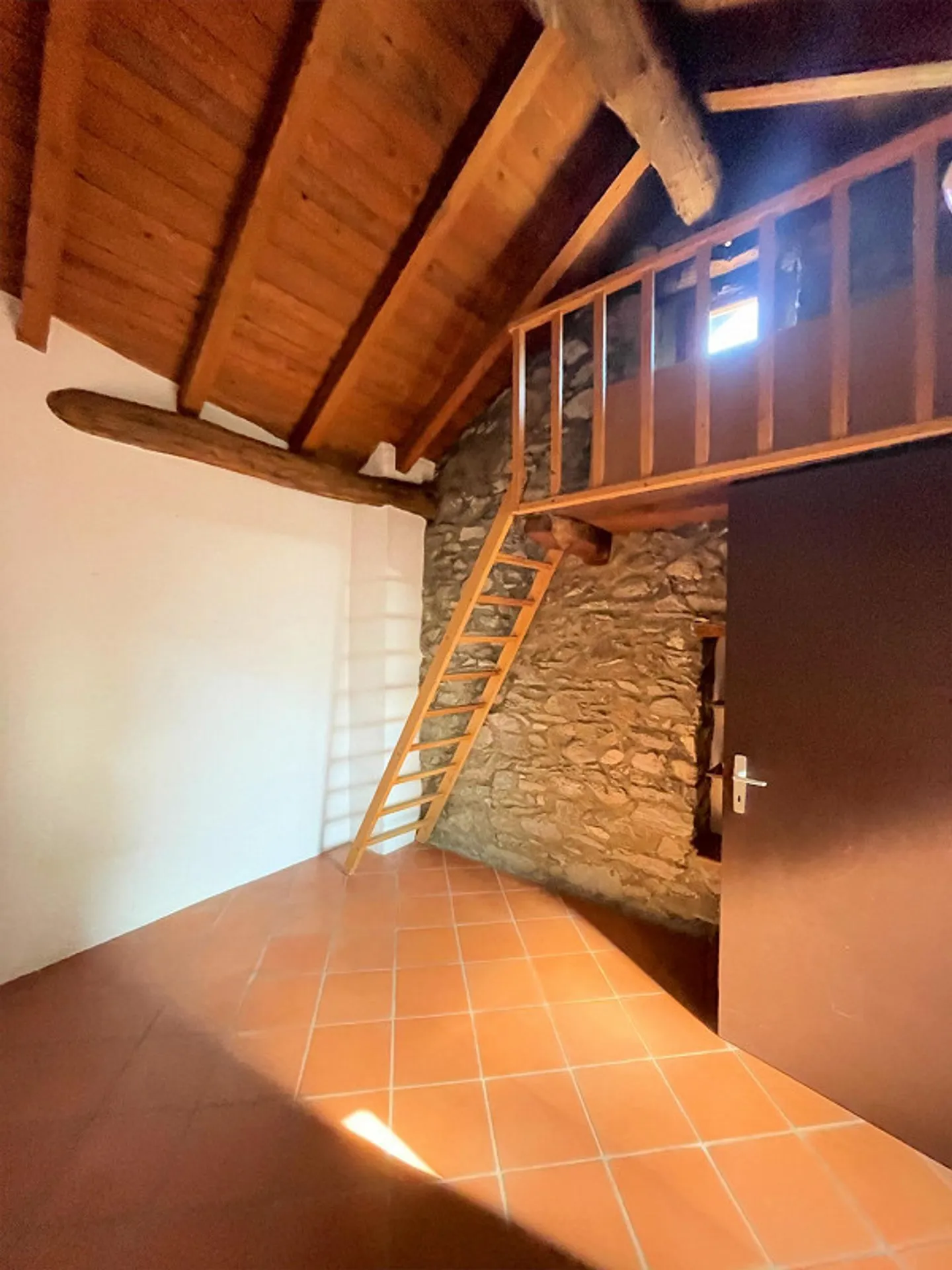 Charmantes Apartment in Mezzovico - Foto 13 von 17