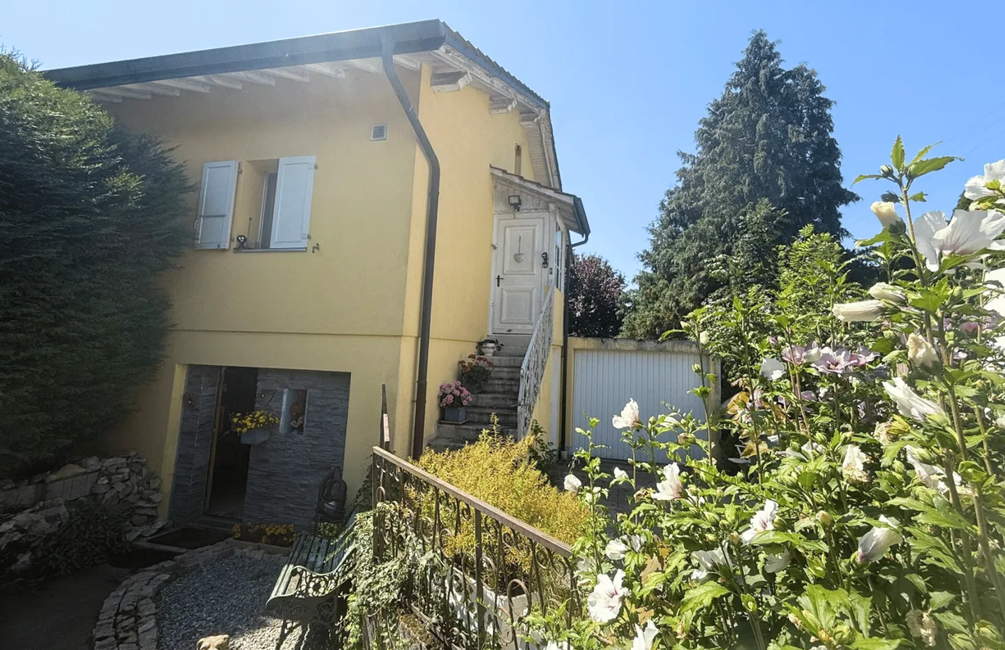 Charmanter Einzelhof mit 5 Zimmern in Poliez-le-Grand - Foto 2 von 10