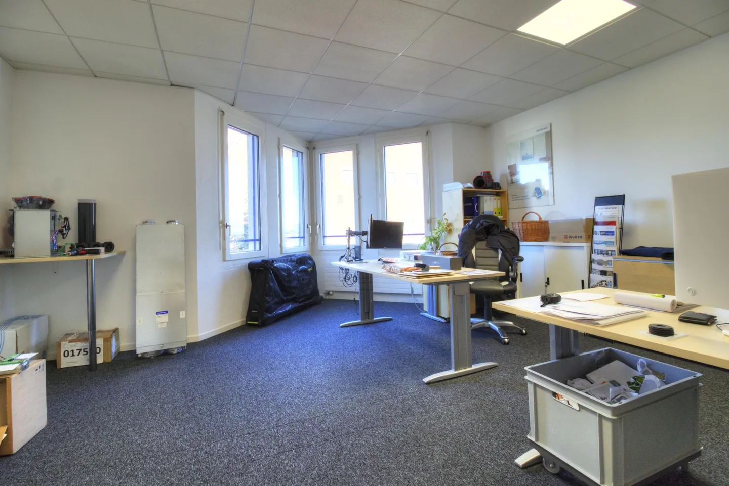 Office space for rent - Photo 3 of 6