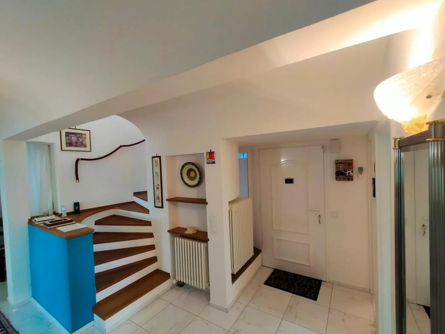 7 1/2-Room Duplex Penthouse in a Very Quiet, Sunny Panorama Location - Photo 9 of 13