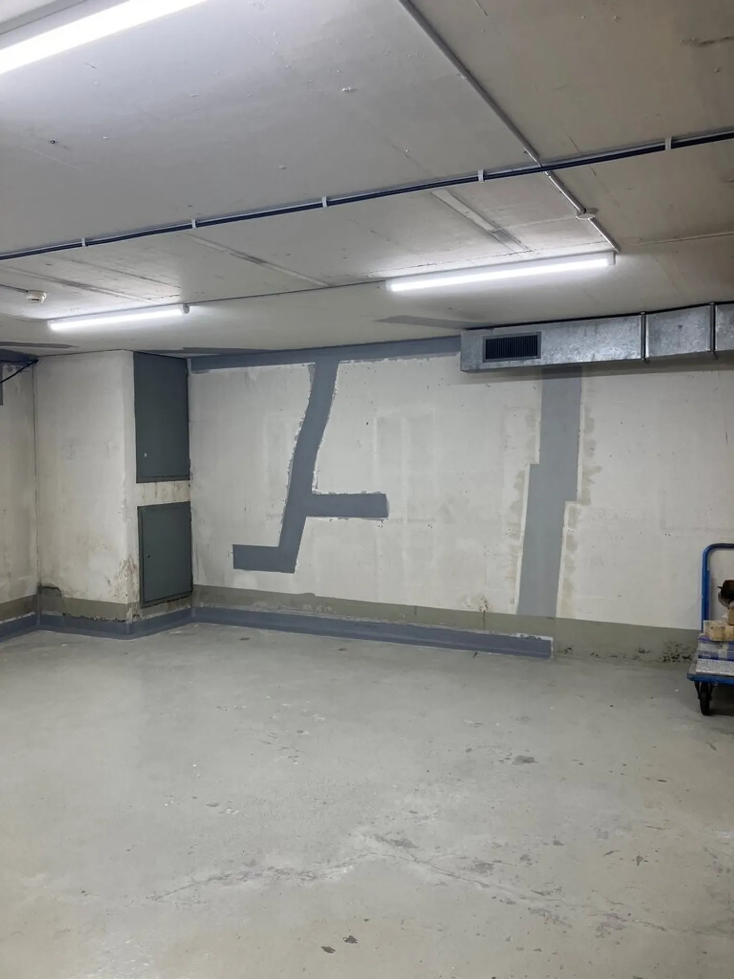 Espace de stockage au cœur de Zurich ! - Photo 4 sur 4