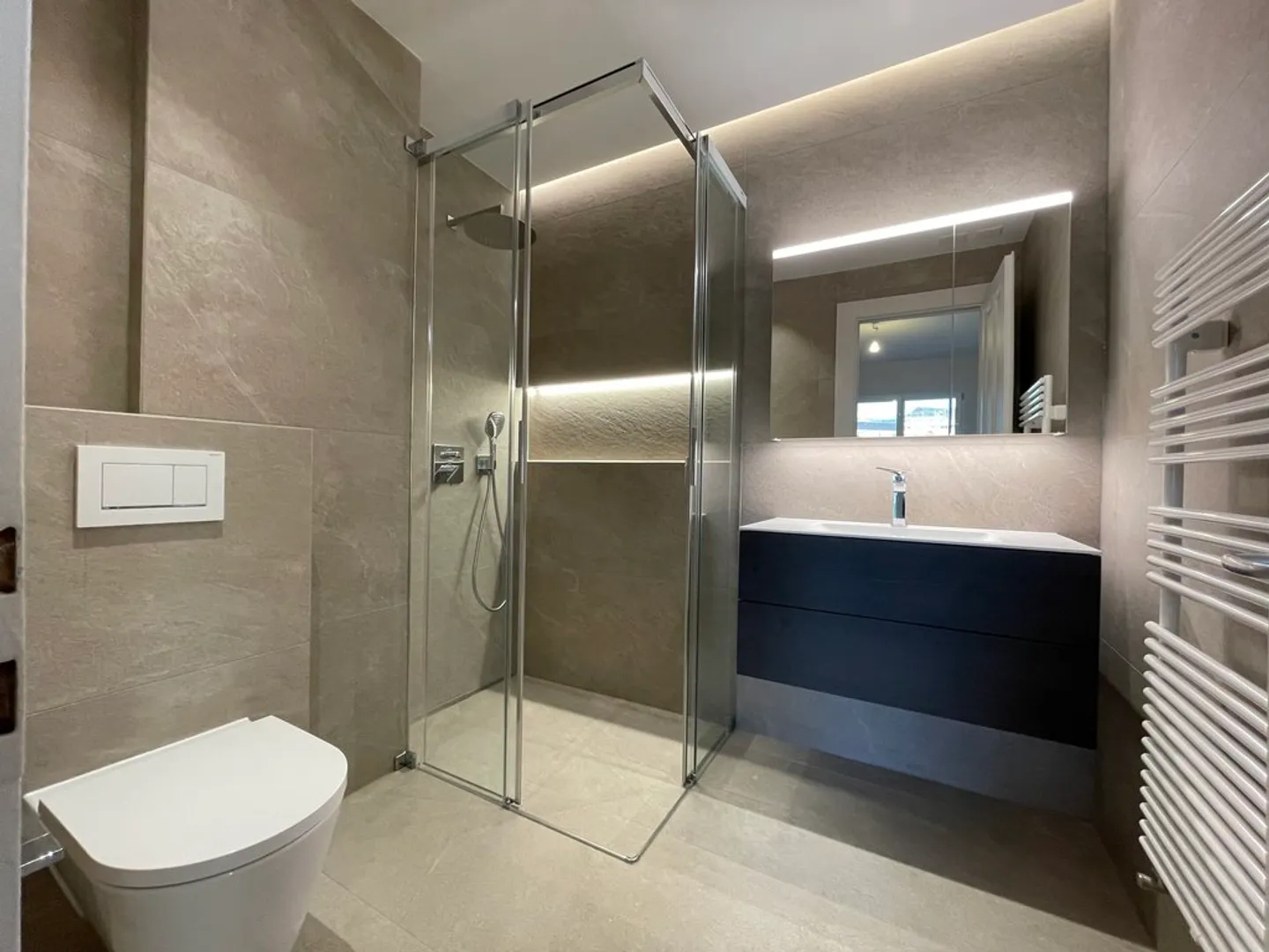 Charming 3.5 Room Apartment - Photo 9 of 12