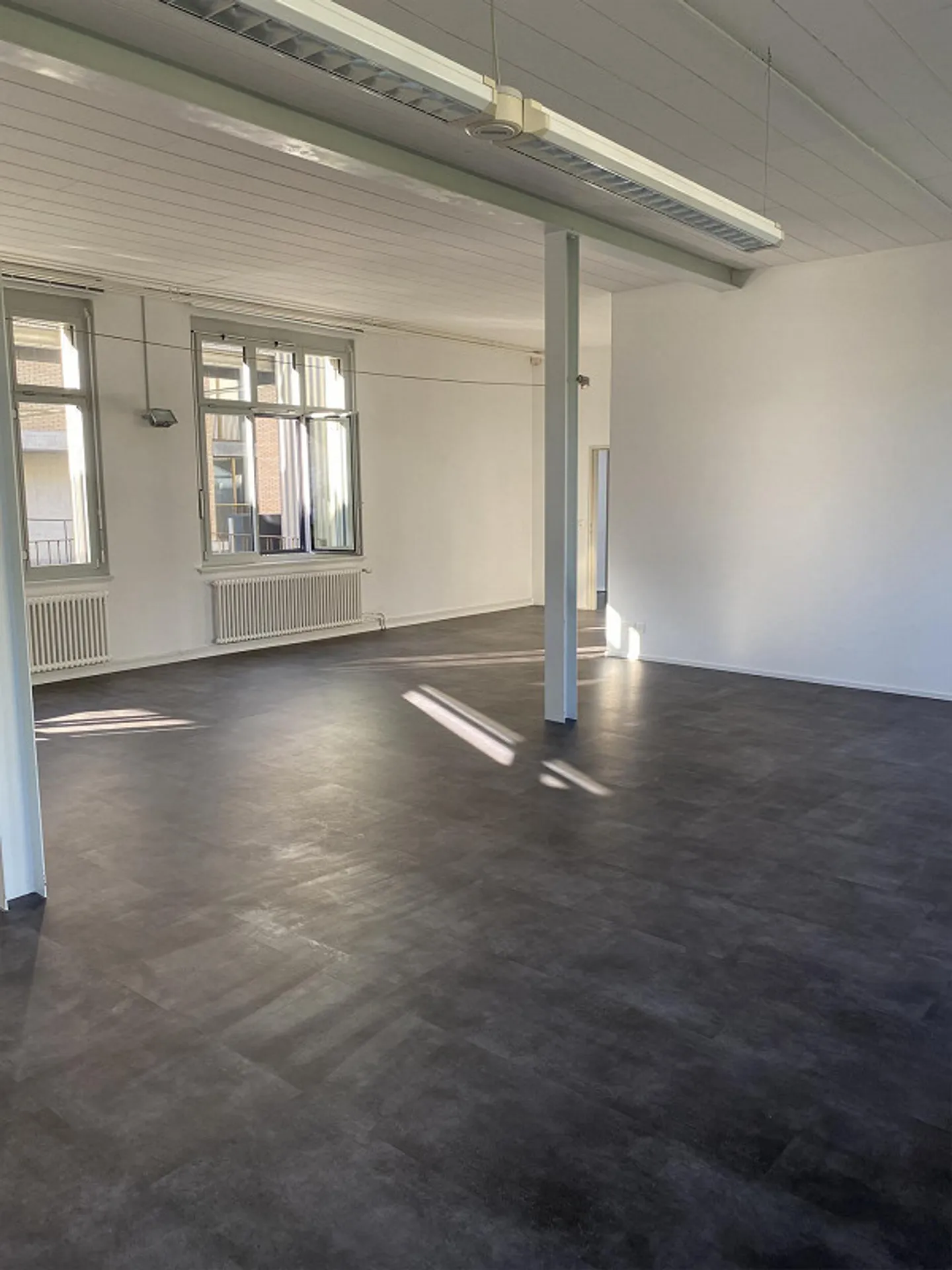 Vielseitig nutzbarer Gewerberaum in Schöftland - Foto 5 von 6