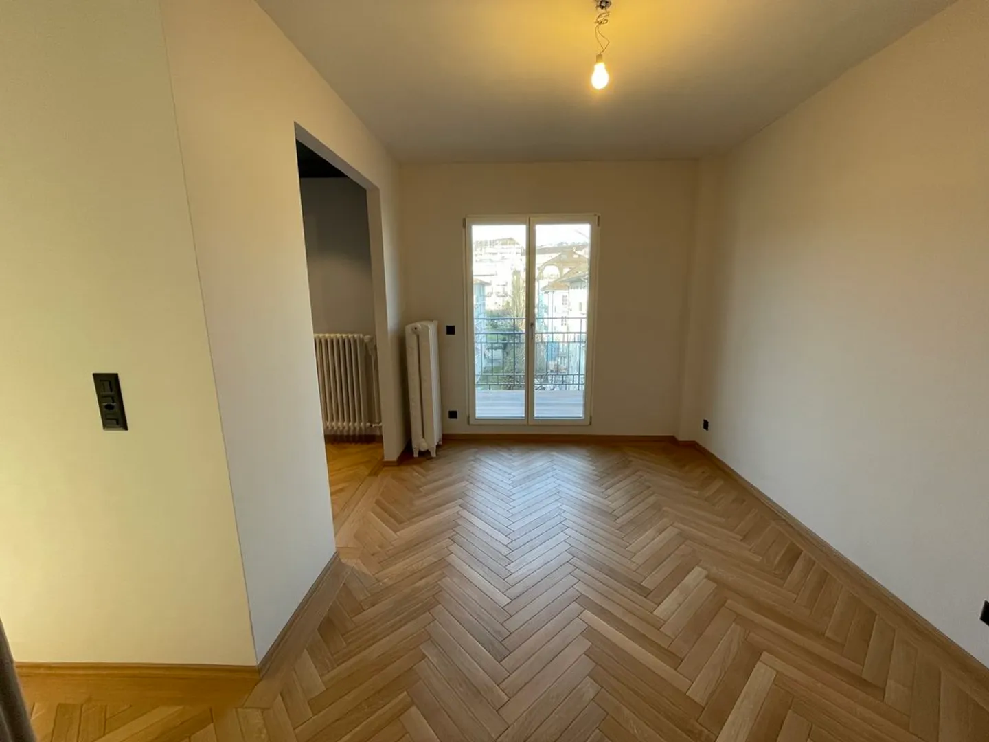 Charming 3.5 Room Apartment - Photo 7 of 12