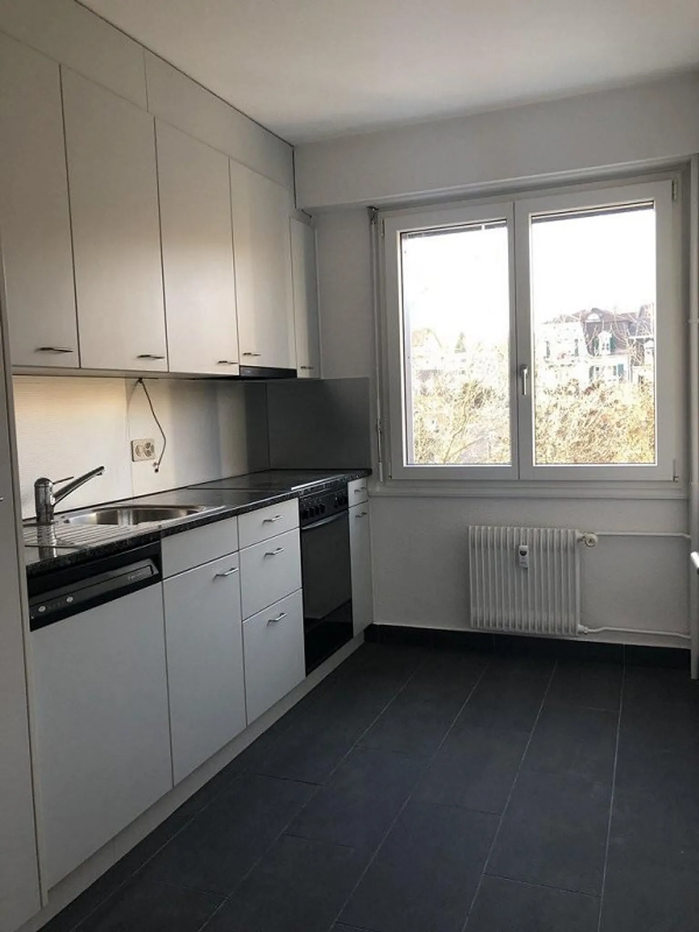 Appartement lumineux et moderne dans le quartier de Länggass - Photo 1 sur 8