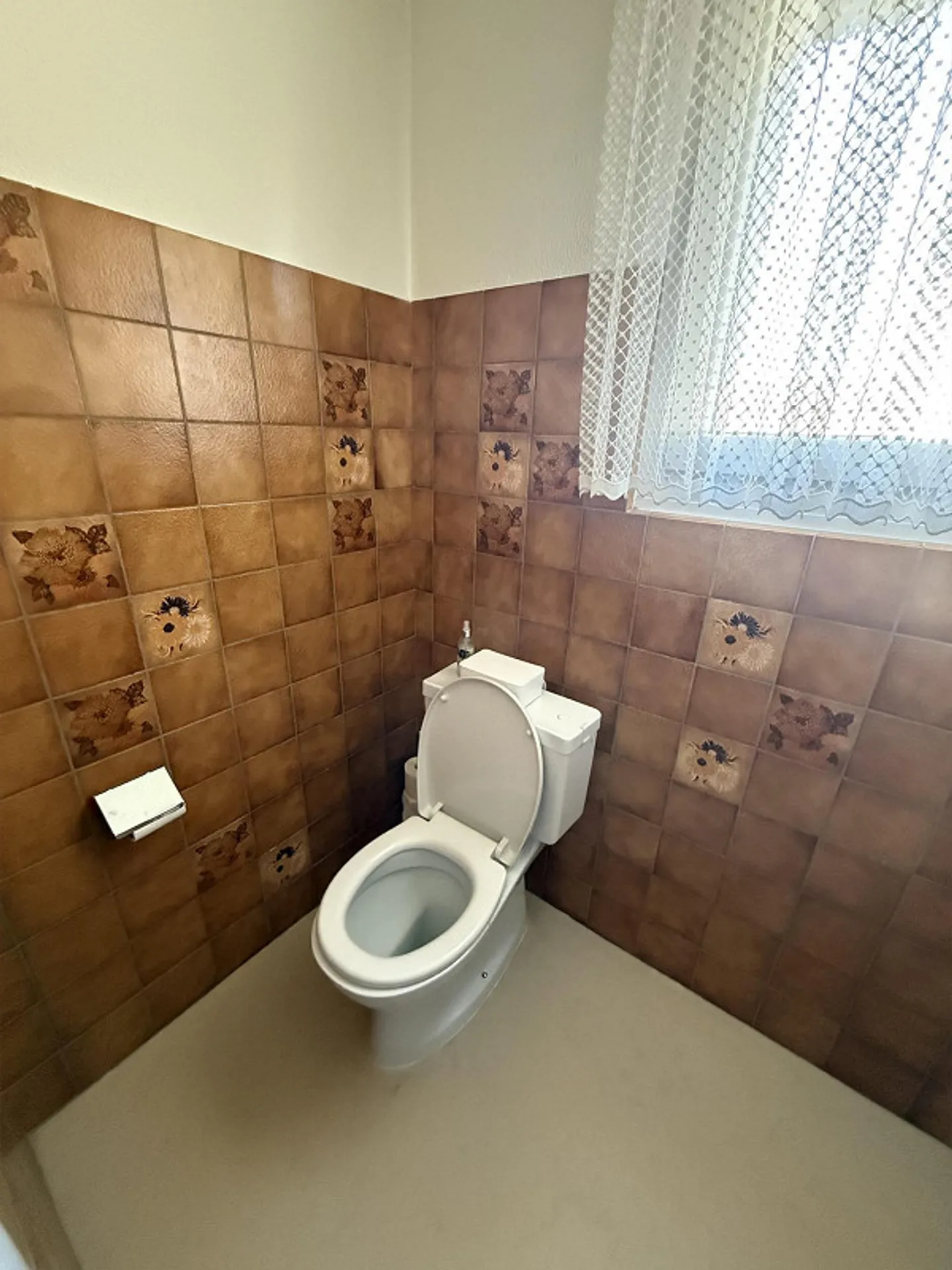 Appartement de 4,5 pièces au rez-de-chaussée avec pavillon de jardin - Photo 8 sur 8