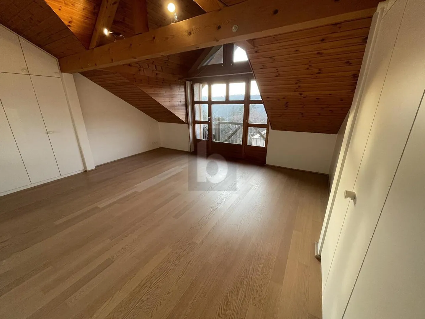 POSIZIONE SOLEGGIATA CON VISTA - Foto 3 di 6