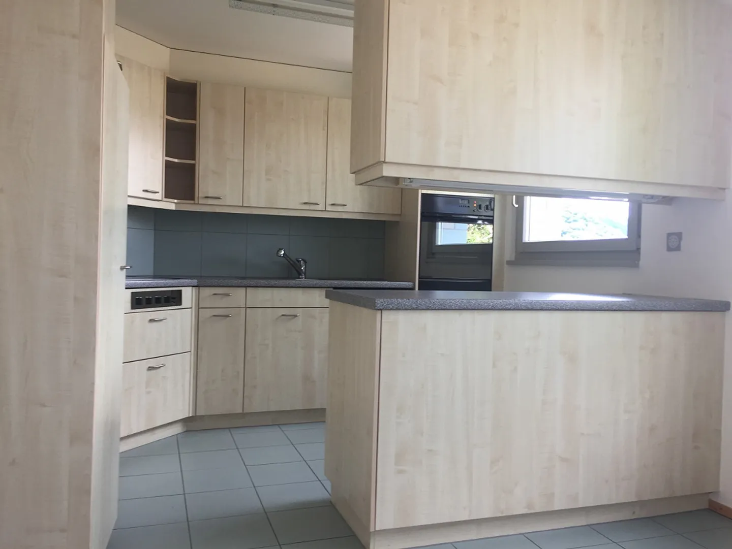 Appartamento familiare spazioso in affitto - Foto 4 di 7