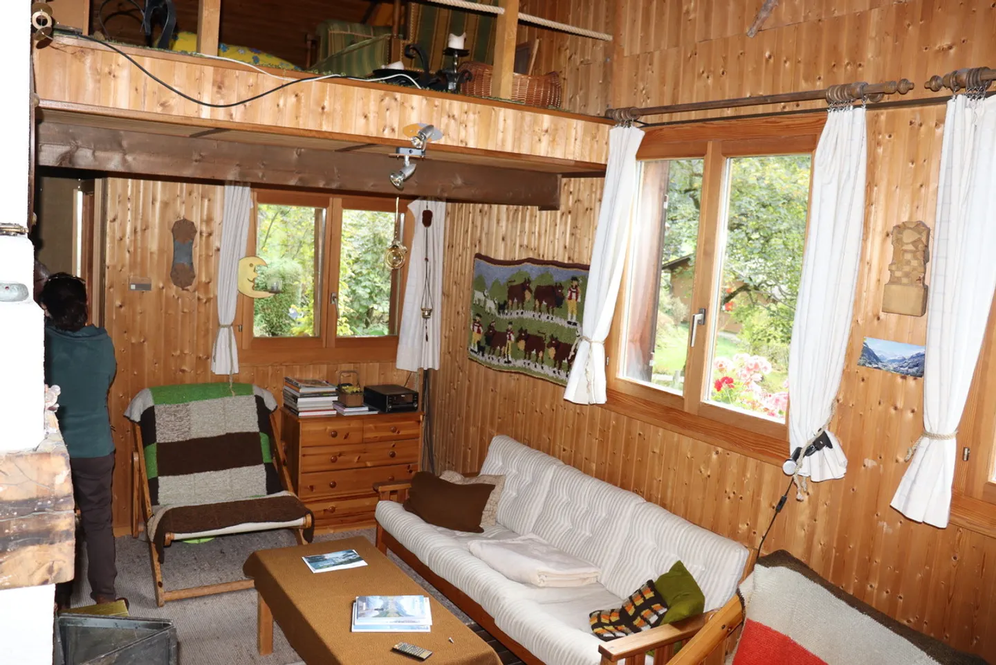 Charming Chalet with Terrace - Photo 6 of 14