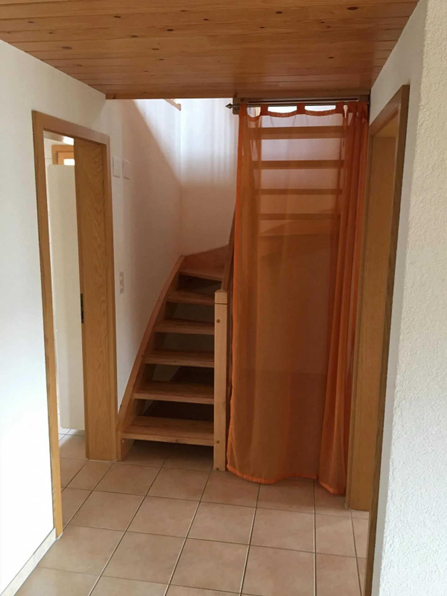 Charmante Maisonette mit Galerie - Foto 5 von 11