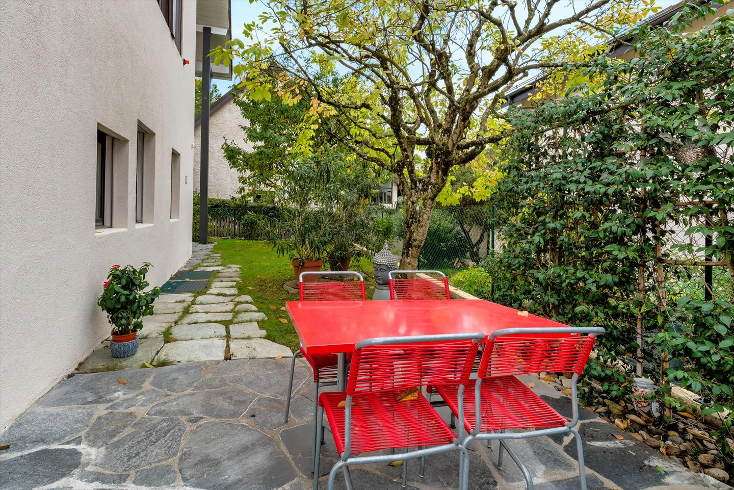 Vaste maison jumelle dans un écrin verdoyant - Photo 11 sur 11