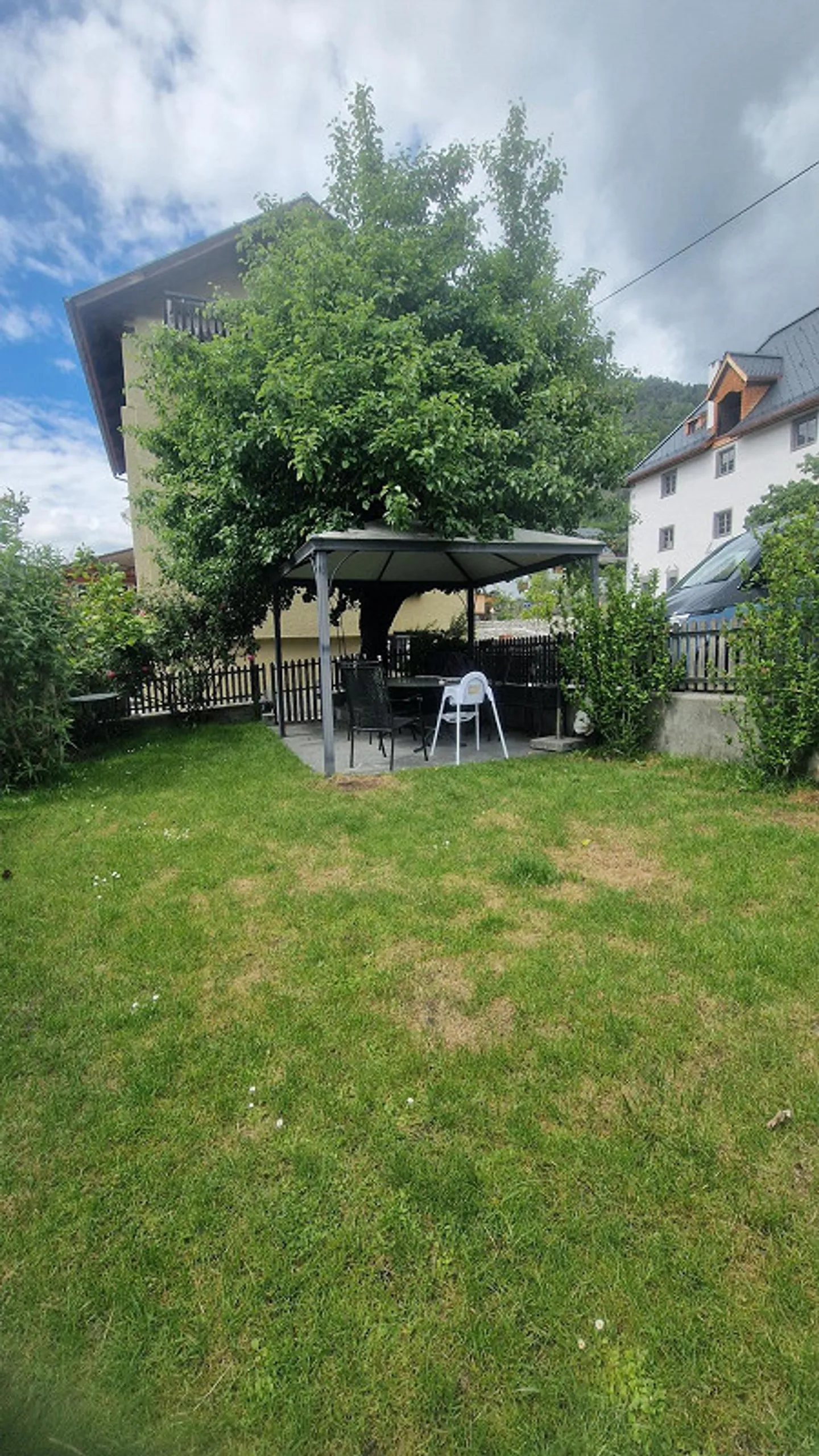 Gioiello affascinante con grande balcone e giardino - Foto 1 di 10