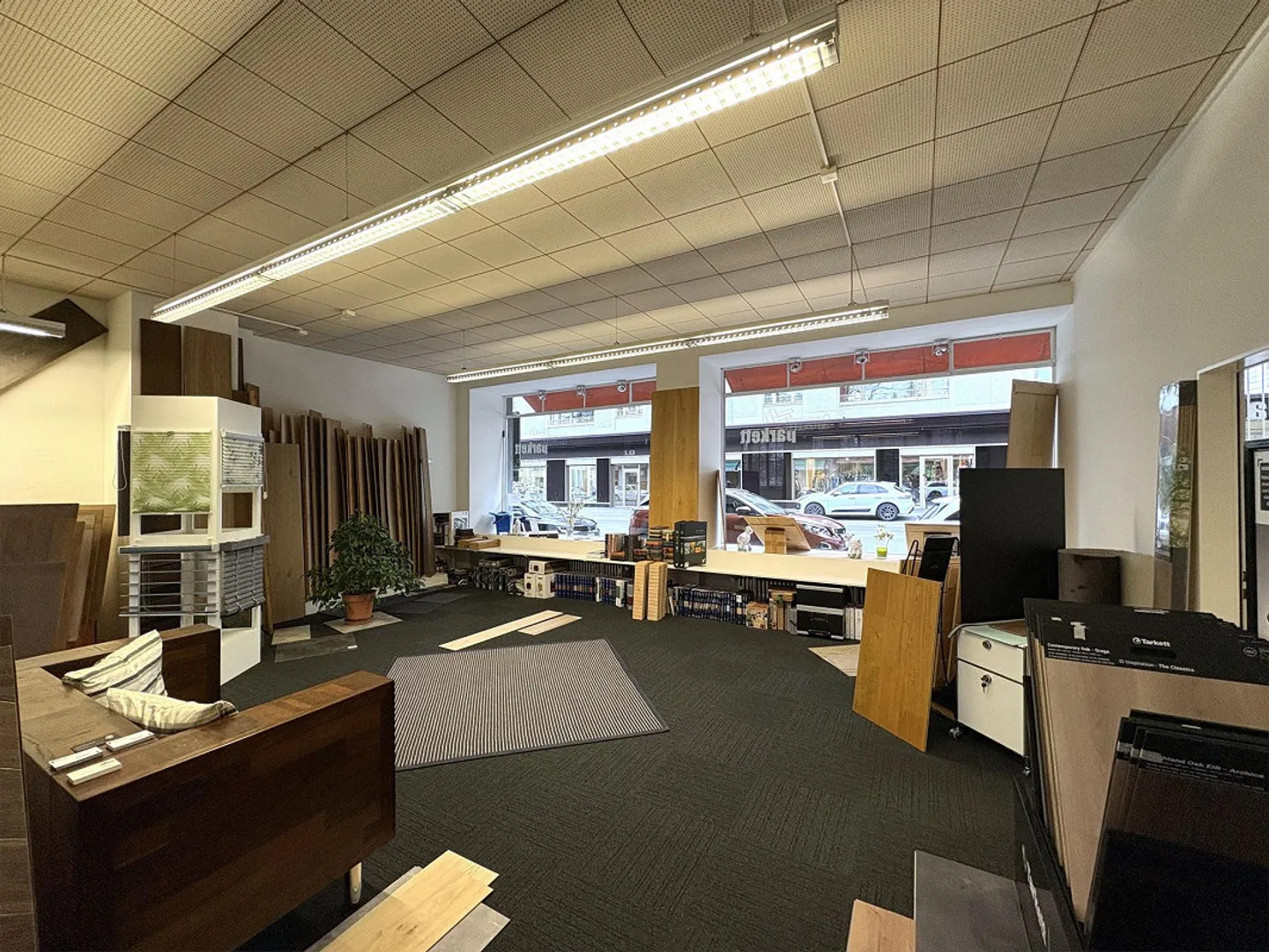 Utilizzo temporaneo in posizione privilegiata - Limitato fino al 29.02.2028 - Foto 1 di 6