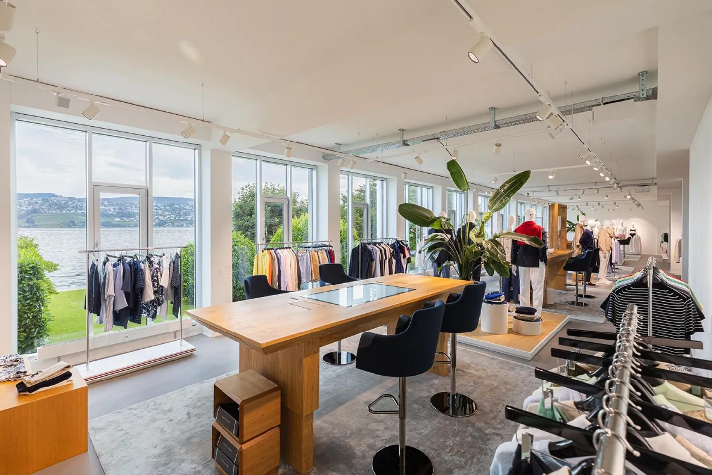 Spazio commerciale rappresentativo sul lago di Zurigo - posizione perfetta per la tua attività! - Foto 5 di 13