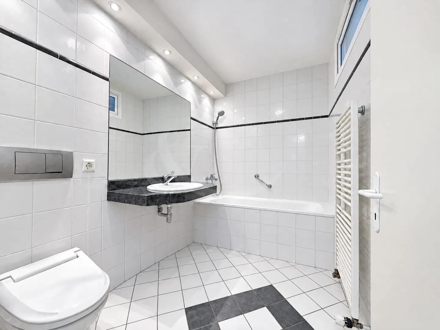 Versoix ? 3 Zimmer mit Balkon und Garage, Wohnanlage mit privatem Park am Ufer des Sees - Foto 5 von 5