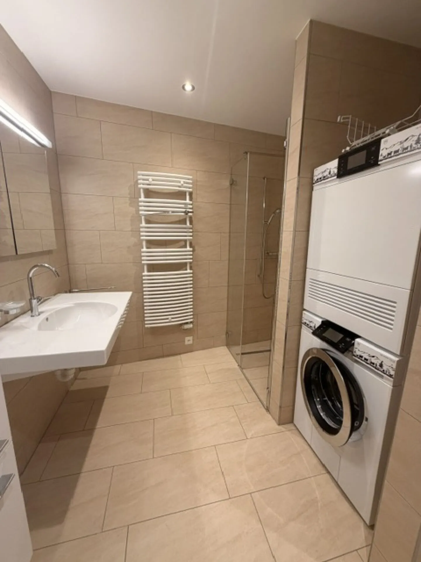 Moderno appartamento di 3½ locali con opzione per 4½ locali e bella vista su Lucerna - Foto 6 di 7