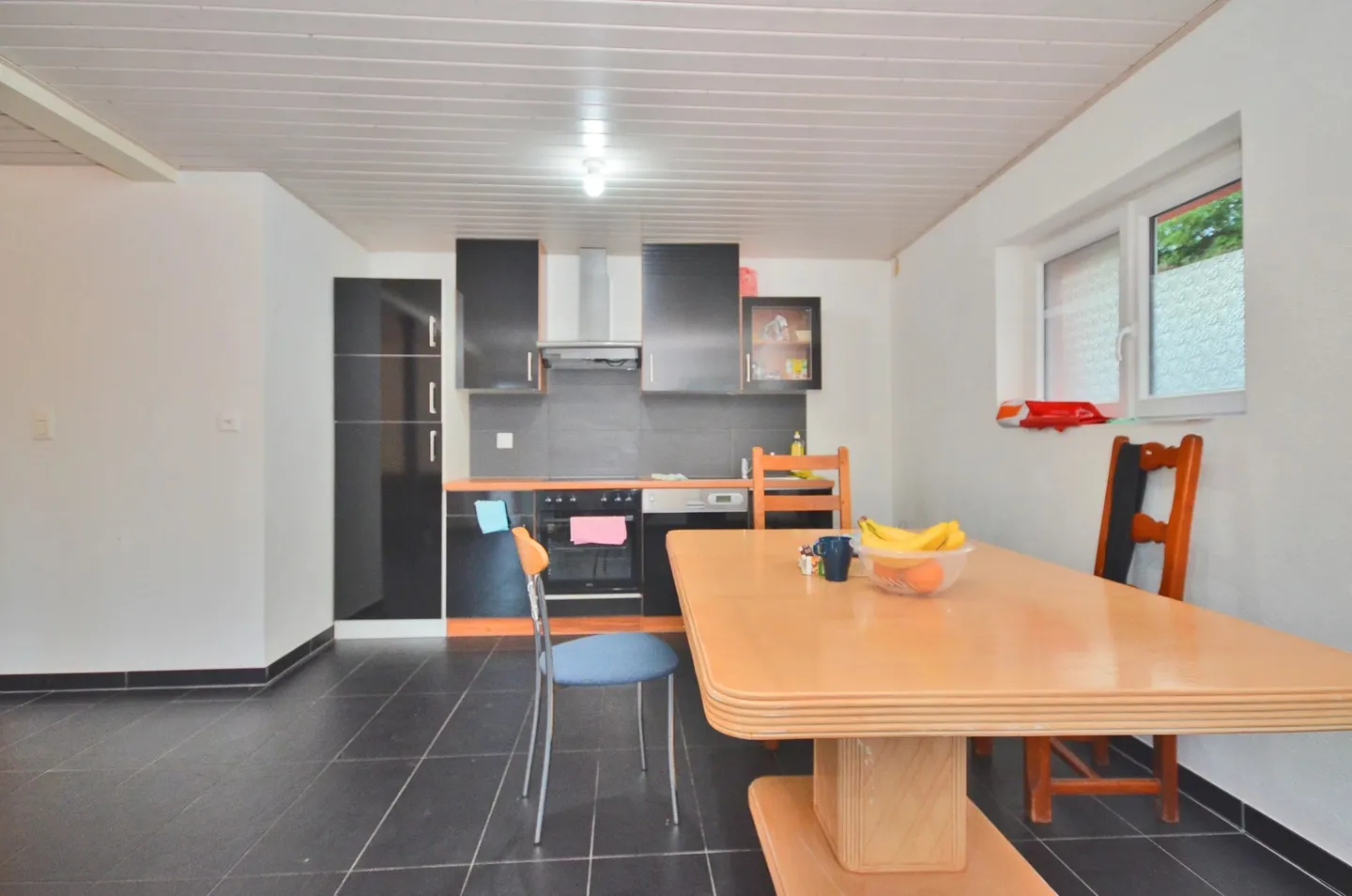 Mietshaus mit 7 neuen Wohnungen + 1 Gewerbeeinheit - Foto 4 von 13