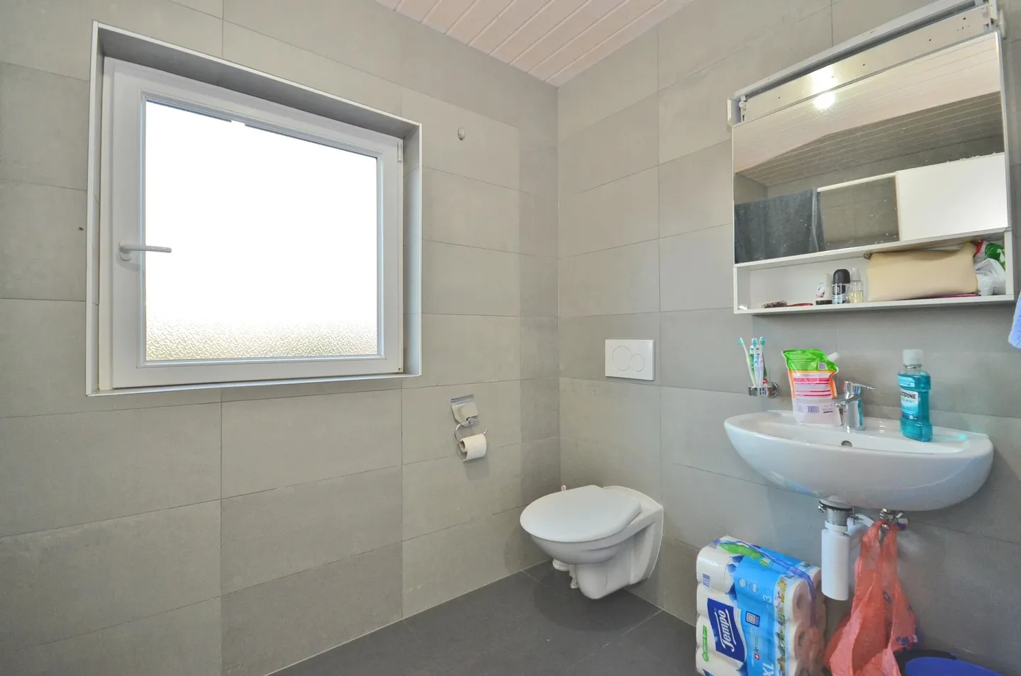 Mietshaus mit 7 neuen Wohnungen + 1 Gewerbeeinheit - Foto 6 von 13